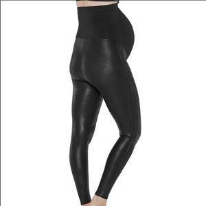 Maternity spanx leggings